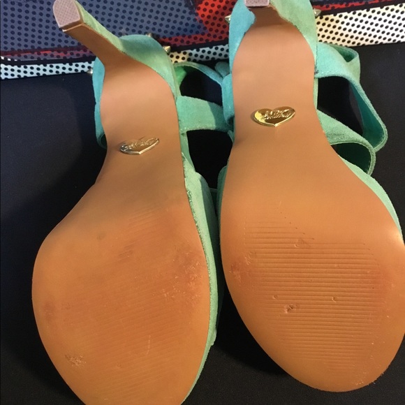 Betsey Johnson “ENDALL” Mint Green Platform Heels - Picture 7 of 8